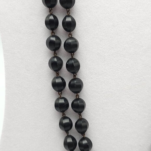 Vintage Flapper Extra Long Black Glass Faceted Beaded Necklace No Clasp 54 in - Picture 3 of 6
